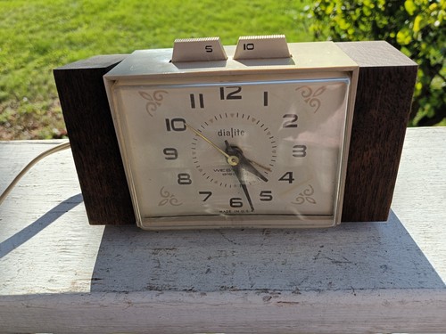 Vintage westclox dialite - westclox,