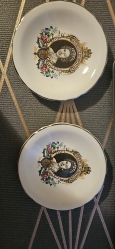 Decorative plates to - 2,