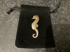 Preloved Copper Tone, Textured Seahorse Brooch, Sea life Gift, 4cm