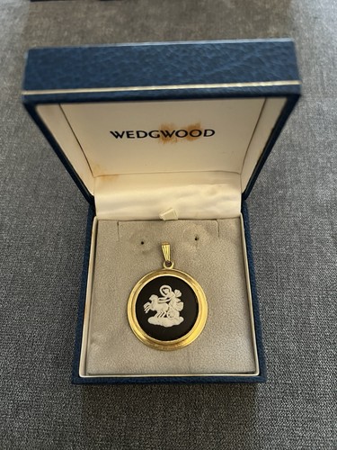Wedgwood vintage jasper round - wedgwood,