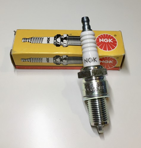 Ngk bp6es spark plug - 2x,