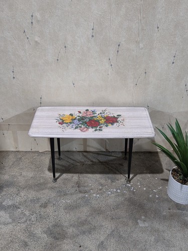 Vintage formica coffee table - formica,
