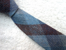 VINTAGE BLUE BROWN 3 INCH WOOL