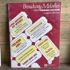 BROADWAY MELODIES on a YAMAHA