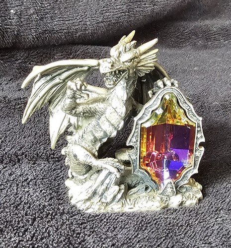 Tudor mint dragon - mint,,