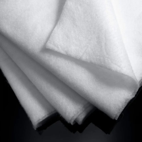 Polyester wadding roll 4oz - polyester,