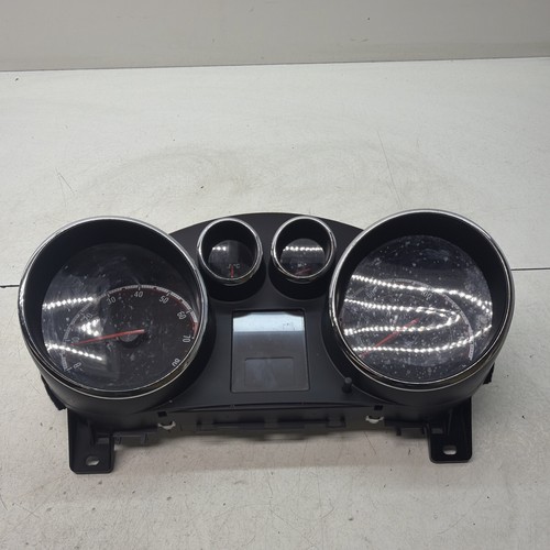 Vauxhall astra speedometer - j,