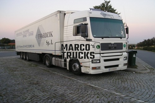 Truck photo man tga box - tga,