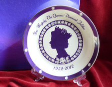 Queen Elizabeth II Diamond Jubilee Commemorative Plate Fine Bone China