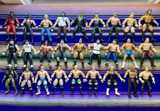 HUGE Lot of 27 Vintage WWF WWE