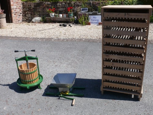 Job lot apple storage - job, lot,