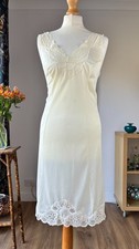 Ivory nylon vtg - vtg, slip