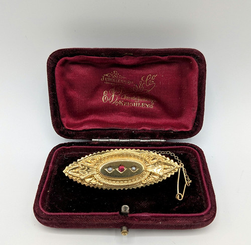 Antique gold embossed red - 9k,