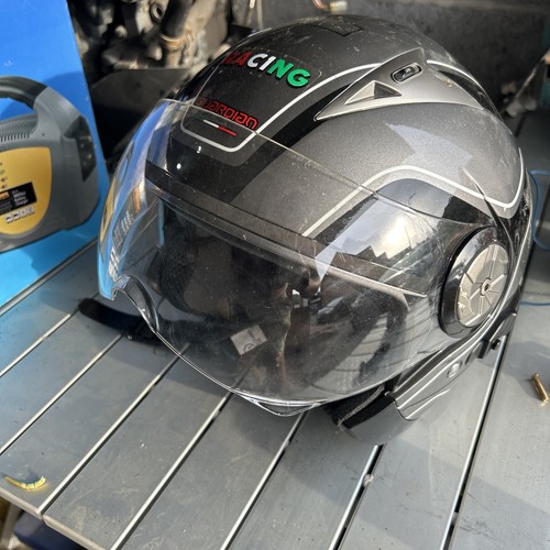Motorbike helmet size medium - helmet,
