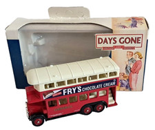 LLEDO DAYS GONE 1931 AEC RENOWN BUS FRYS CHOCOLATE CREAM DIECAST BXD DG049023