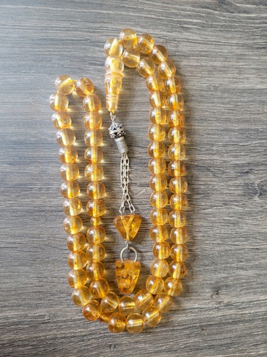 Antique pale golden yellow - antique,