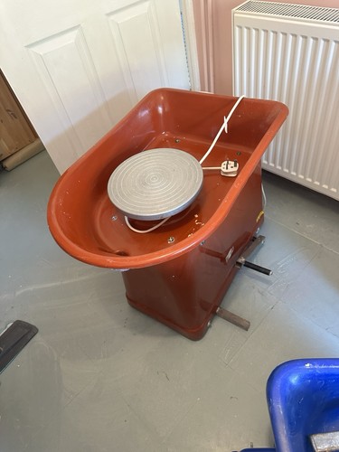 Milacron red potters - potters, mate