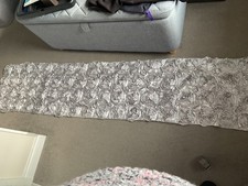 Silver bed runner with flower detailing 40cm x 190cm