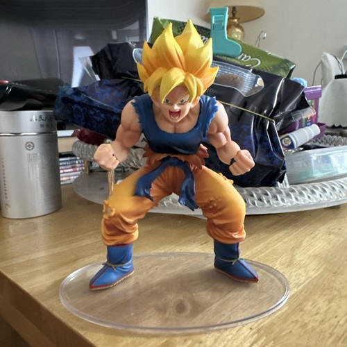 Figurine goku super saiyan