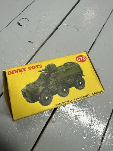 Dinky toys 676 armoured - dinky,