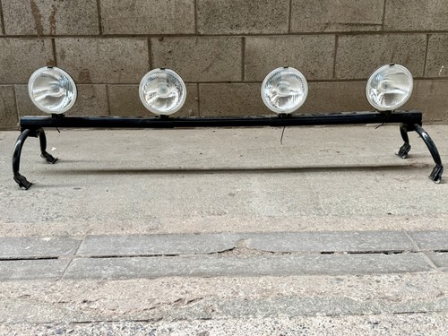 Roof mounted spotlight bar - roof,