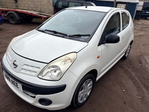 Nissan pixo door - white, 2011