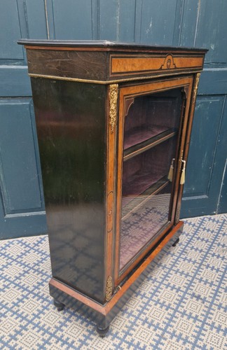 Victorian burr walnut - , and