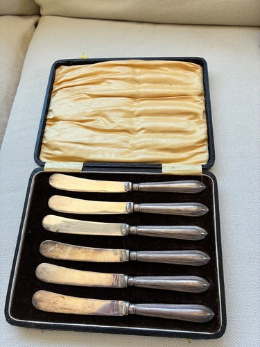 Cased set antique 1923 - set,