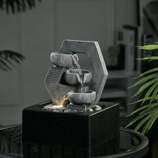 Mains Modern Geometric Water