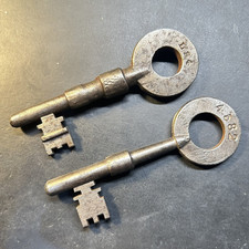 Old vintage keys - vintage,