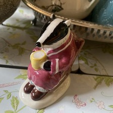 Royal Albert Beswick WIND IN THE WILLOWS Sitting BADGER 1987 AW2 great condition