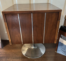 Art Deco Walnut - Square