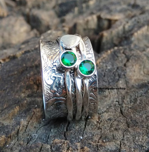 Emerald ring spinner - emerald,