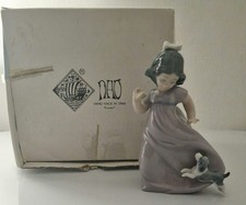 NAO by Lladro Girl Running