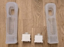 2x Official Nintendo Wii Motion Plus Adapters White  + Official Silicone Sleeves
