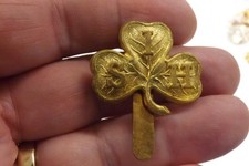 MILITARY CAP BADGE SOUTH IRISH HORSE YEOMANRY REGIMENT 2.5CM BY 3.15CM (3661)