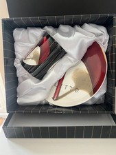 Leonardo Collection Red