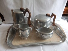 Vintage MCM Picquot Ware 5-Piece Aluminium Tea Set with Tray – 1950`s