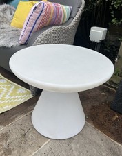 LED Colour Changing Side Table, Coffee Table, Outdoor / Indoor, Garden, Light Up