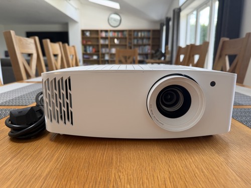Optoma uhd30 400 lumens 4k - optoma,