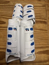 Premier equine size L air