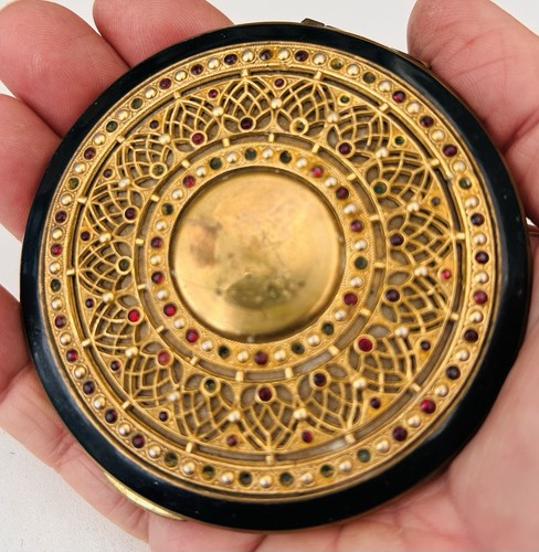 Vintage kigu powder compact - kigu,