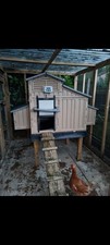 Clever Coop for Chickens 