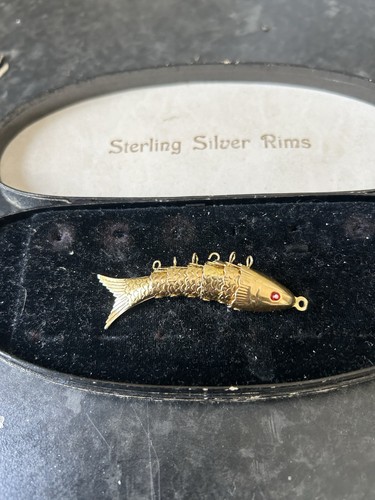 Gold coloured fish - gold,