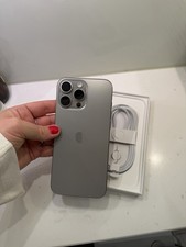 Apple iPhone 16 Pro Max