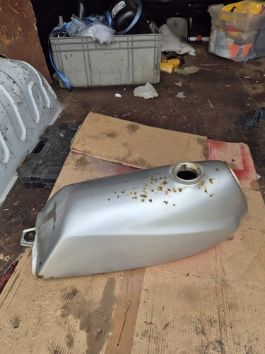 Suzuki sp400 sp370 - sp400, fuel