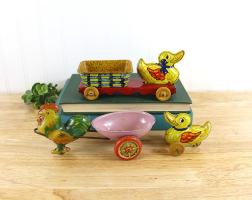 Vintage wyandotte tin - vintage,