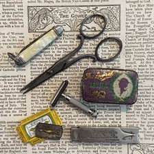 Vintage Grooming Collectables Laurel Ladies Boudoir Small Safety Razor Scissors