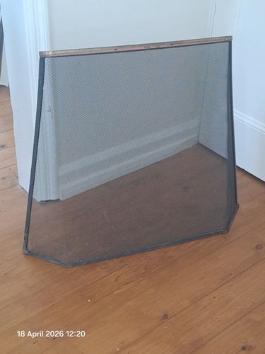Small fireplace guard