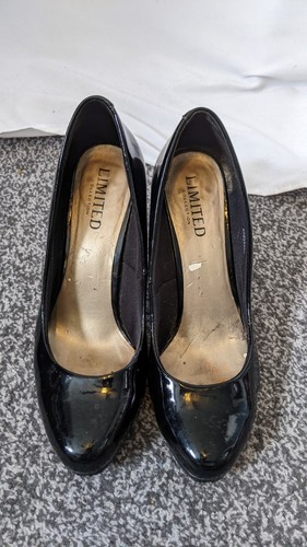 Black patent court heels - patent,